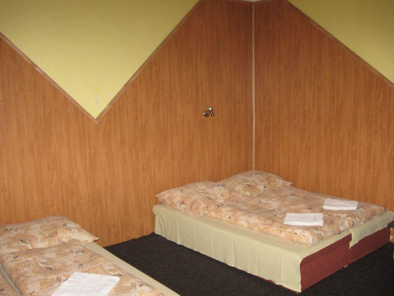Hotel Reoneo Vernirovice Ngoại thất bức ảnh